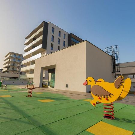 Royal Manu Apartment Netflix ウッチ エクステリア 写真